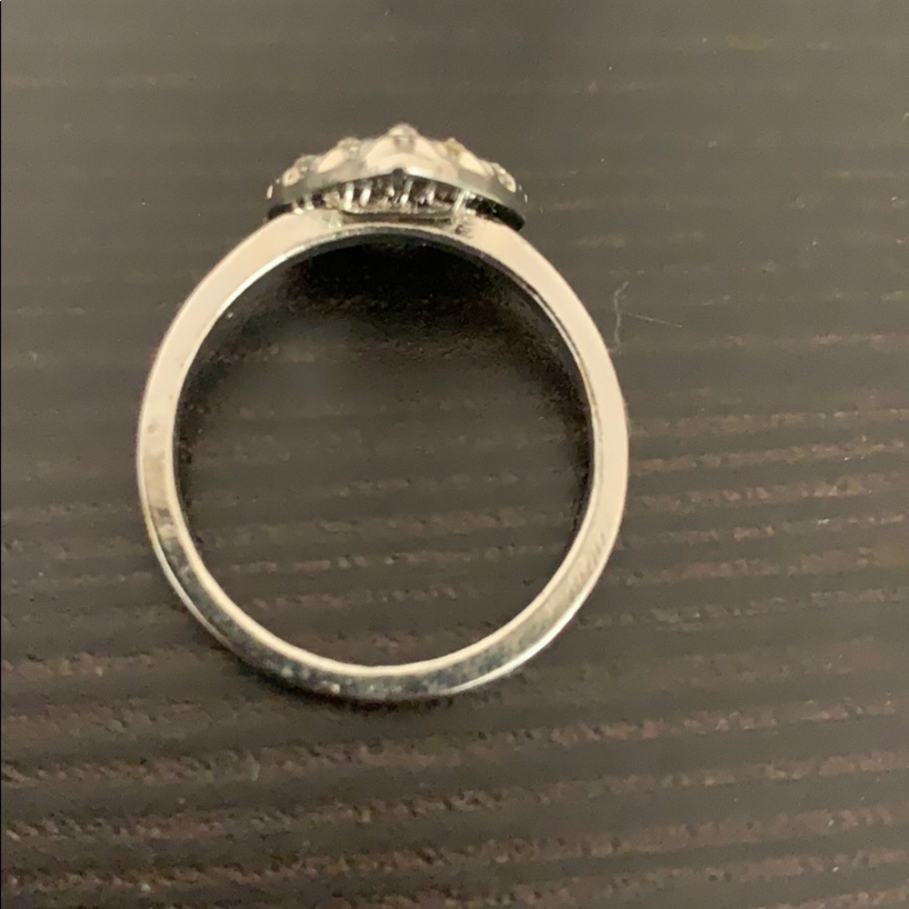 Heart Ring - Picture 4 of 9
